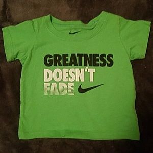 Nike T-shirt